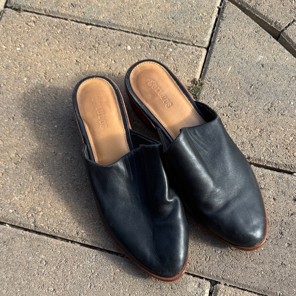 Soludos Black Leather Men's Loafers